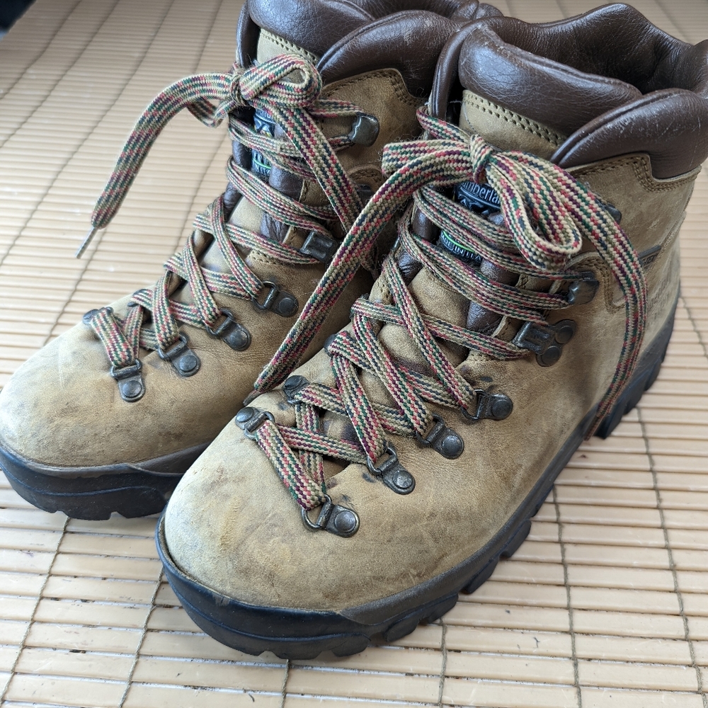Brown Ankle Boots with Multicolor Laces